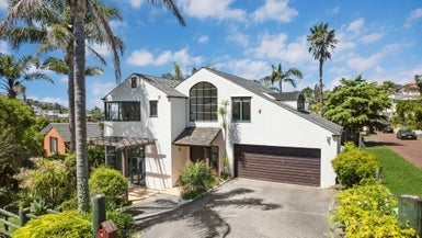 44 Penguin Drive, Murrays Bay, Auckland - Carousel 1