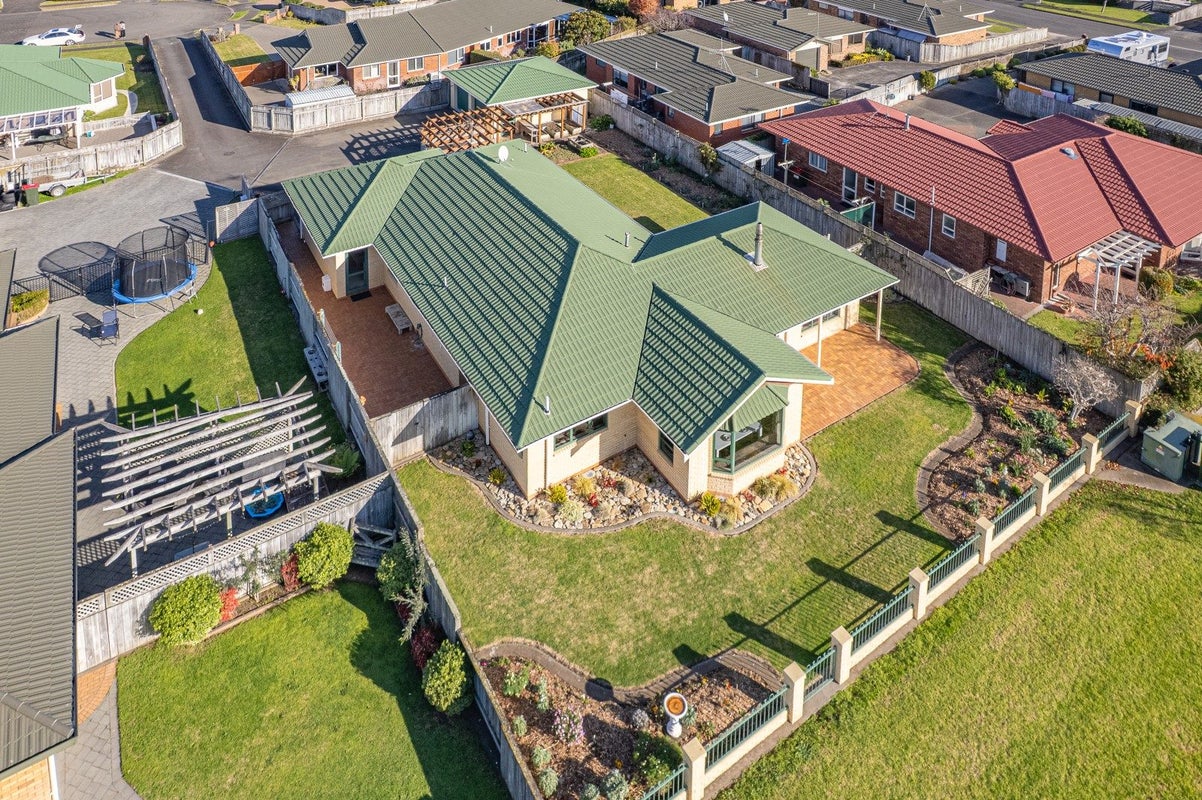 12 St Helens Place, Tawhero, Whanganui - Carousel 2