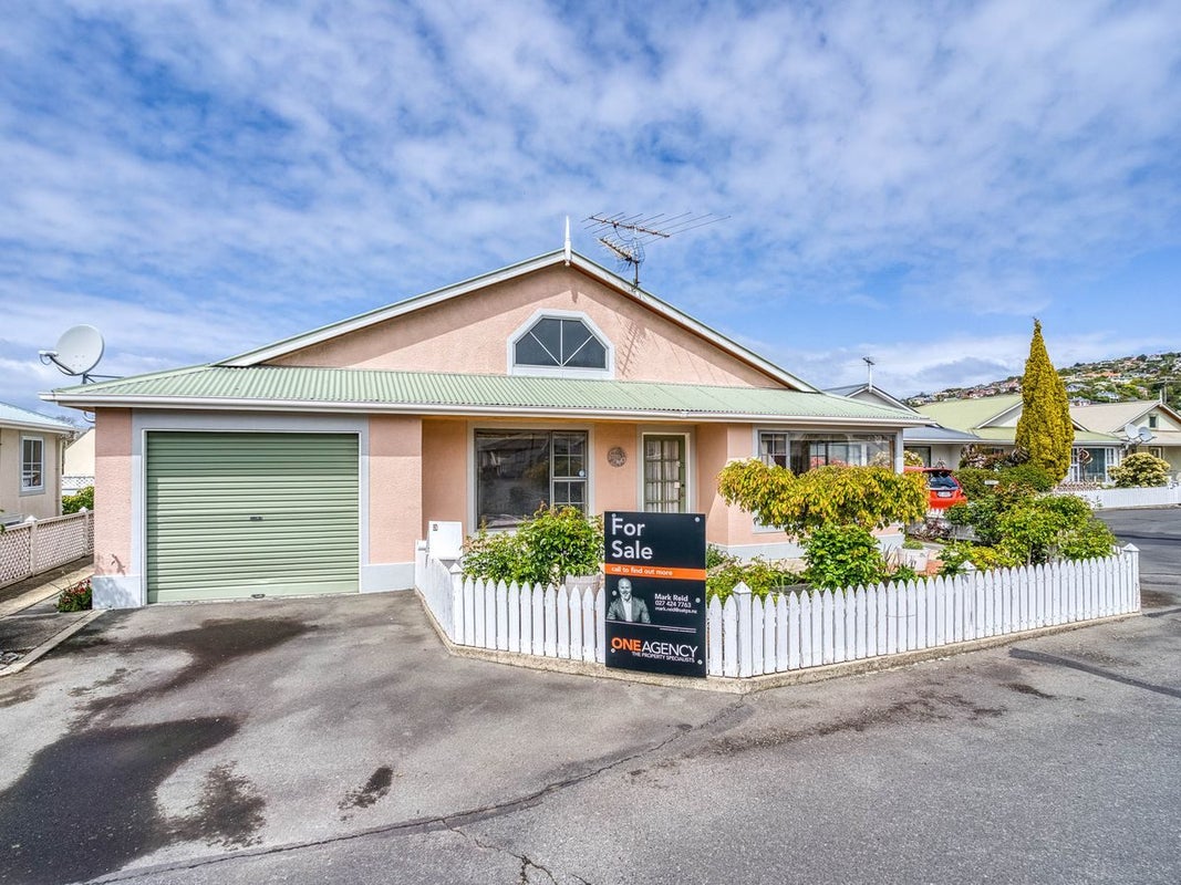 3/31 Eastbourne Street, Caversham, Dunedin - Carousel 1