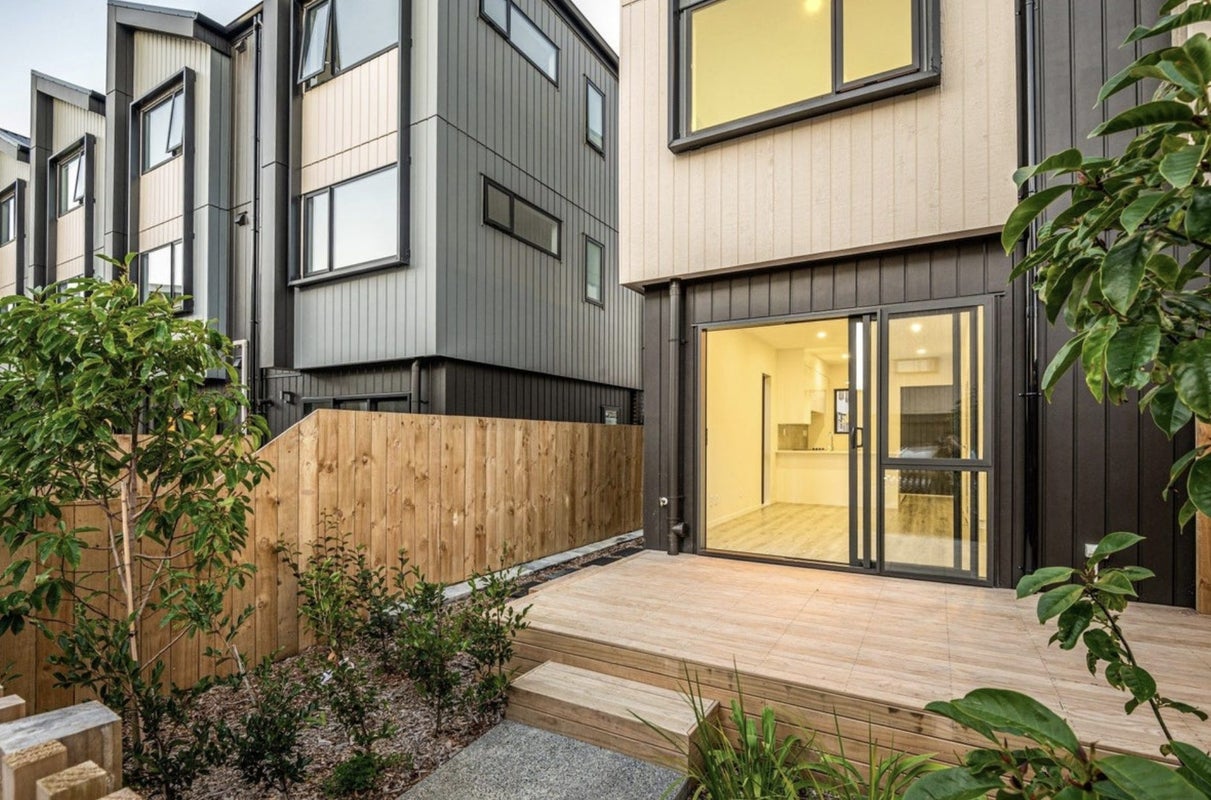 32 Hokoteta Street, Mount Wellington, Auckland - Carousel 2