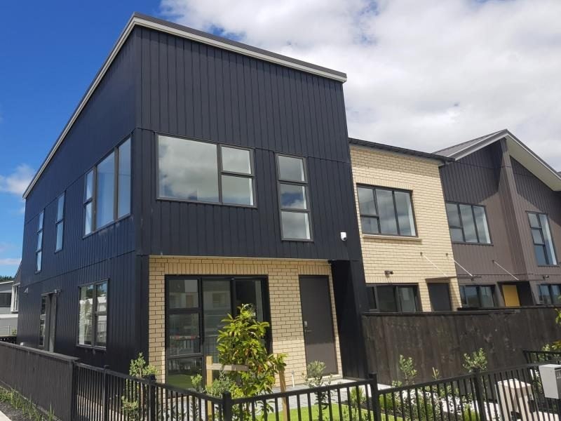 53 Manarini Road, Westgate, Auckland - Carousel 2