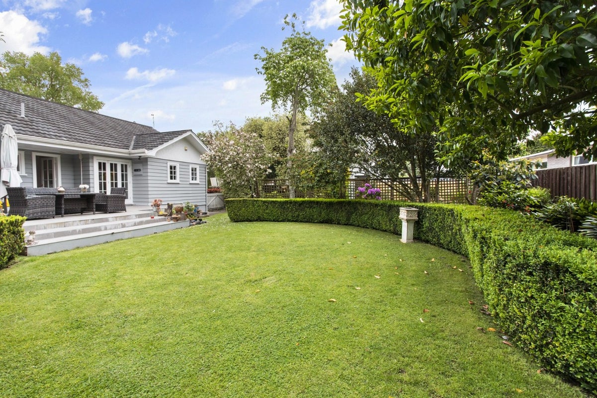 1046 River Road, Queenwood, Hamilton - Carousel 20