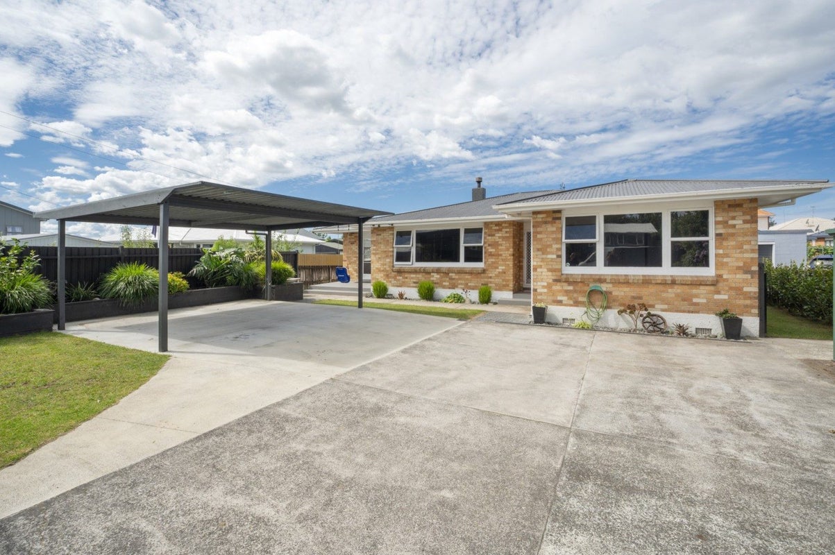 65 Chadwick Road, Greerton, Tauranga - Carousel 1