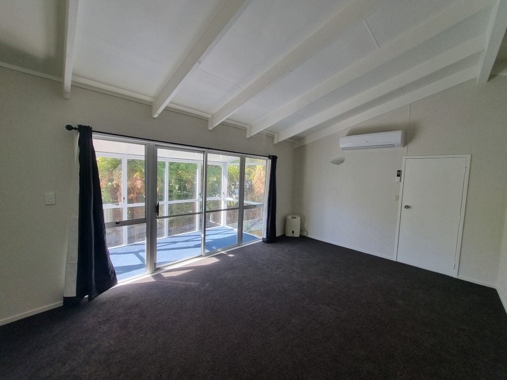 8B Taiporutu Place, Springfield, Rotorua - Carousel 2