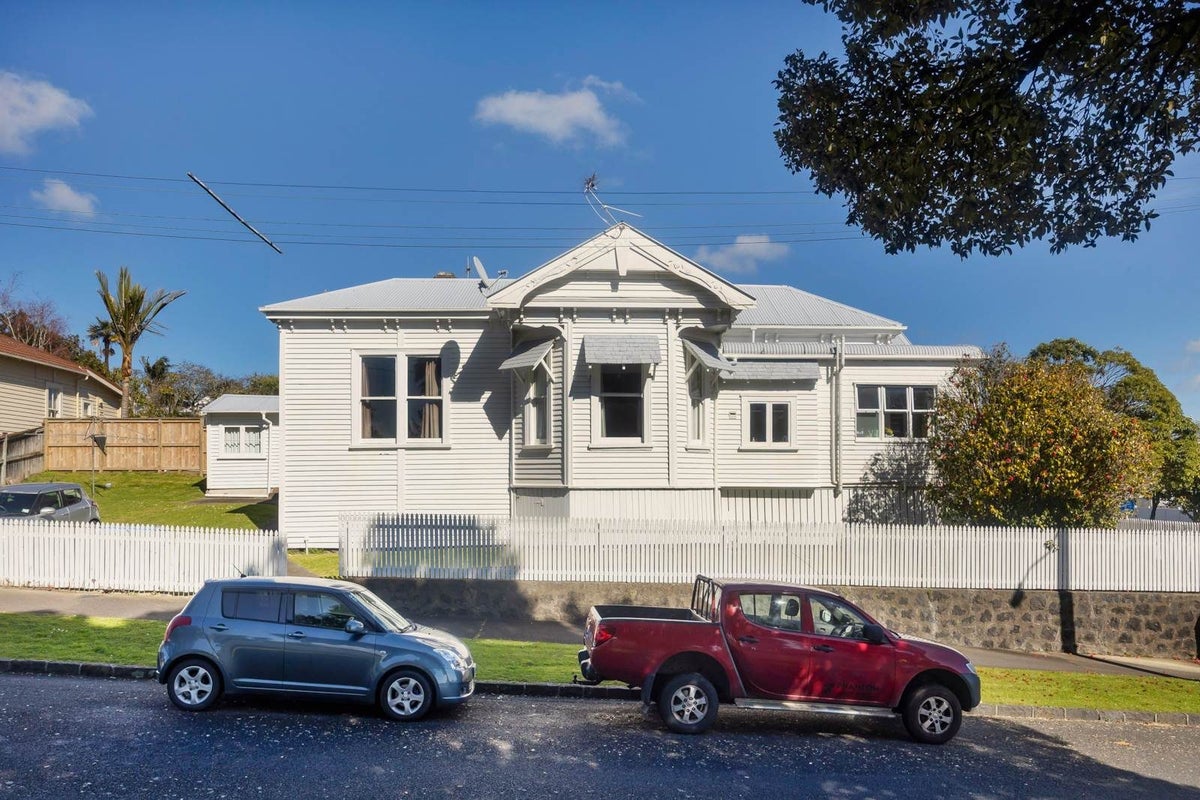 112 Williamson Avenue, Grey Lynn, Auckland City, Auckland - Carousel 3