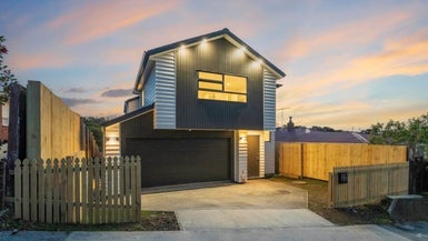 1 Kirkwood Place, New Windsor, Auckland - Carousel 1
