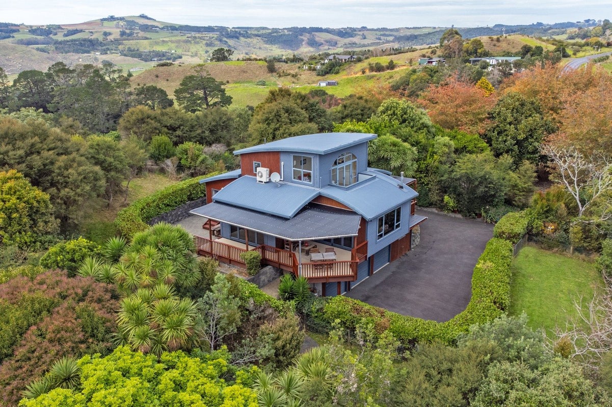 129B Onewhero-Tuakau Bridge Road, Tuakau - Carousel 1