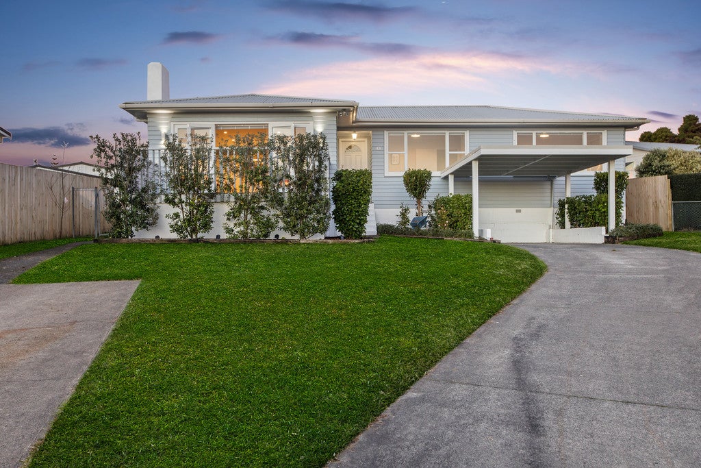13 Gilpin Place, Beach Haven, Auckland - Carousel 1