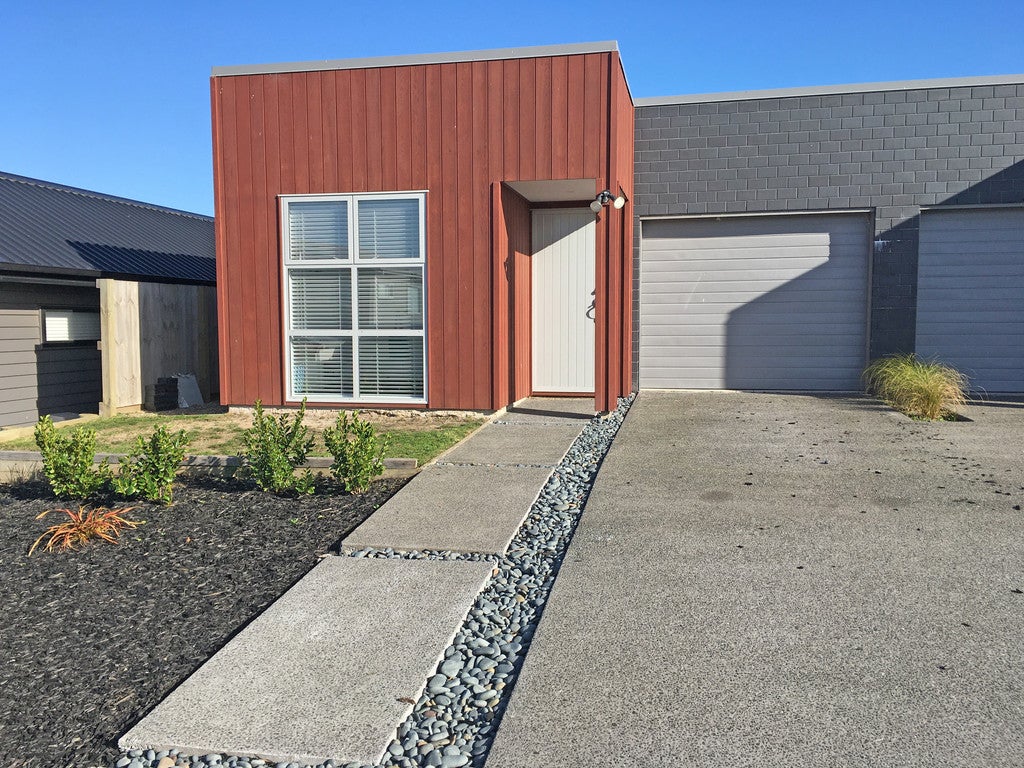 6 Onukutara Place, Huntington, Hamilton - Carousel 1
