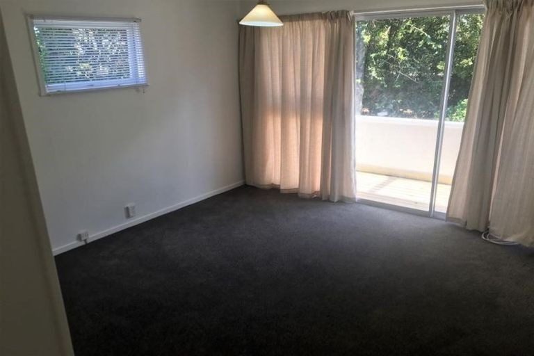 147 Eskdale Road, Birkdale, Auckland - Carousel 5
