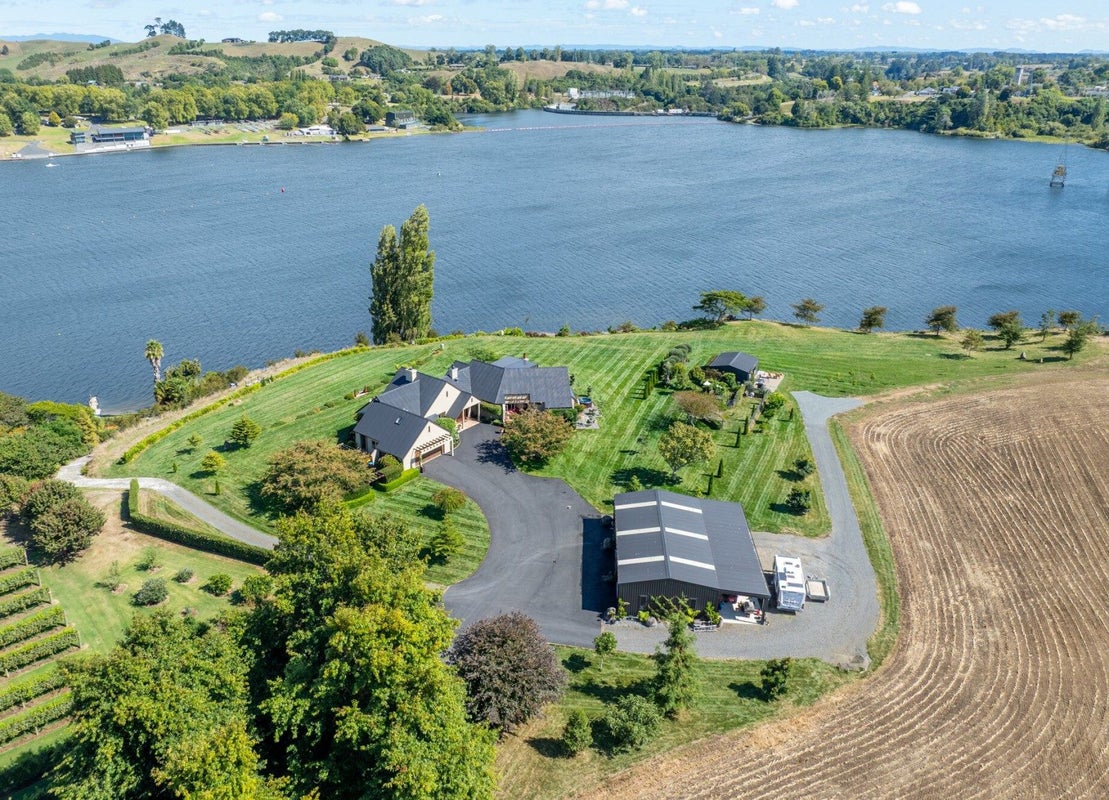 2/193 Gorton Road, Karapiro, Cambridge - Carousel 2
