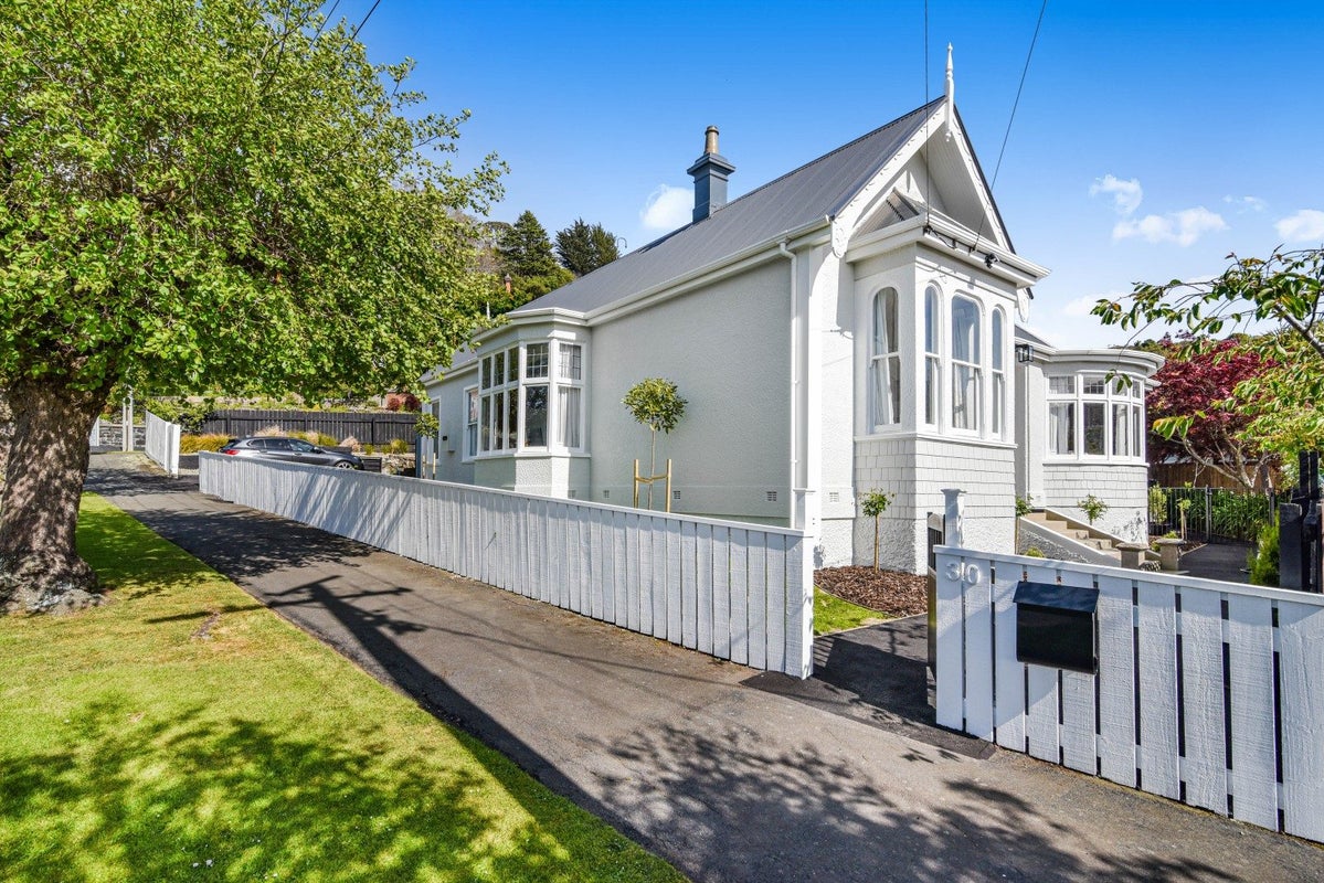 30 Hobson Street, Saint Clair, Dunedin - Carousel 1