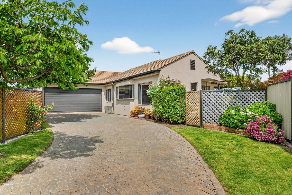 13 Aintree Place, Taradale, Napier - Carousel 17