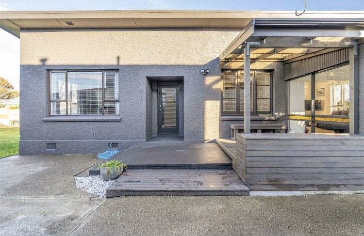 75 Harvey Street, Grasmere, Invercargill - Carousel 14