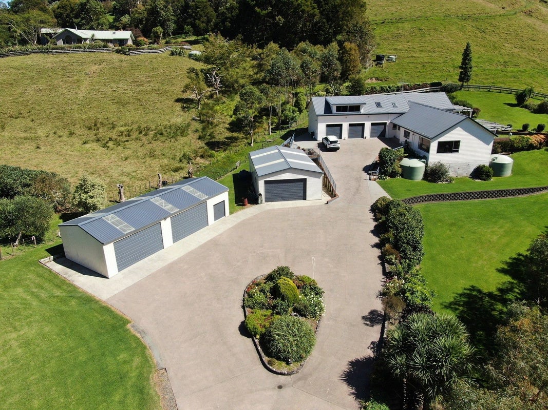 44 Springwater, Thames, Thames - Carousel 1