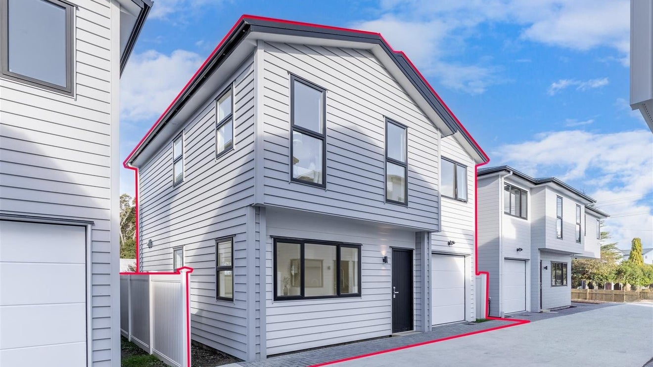3/25 Swanson Road, Henderson, Auckland - Carousel 1