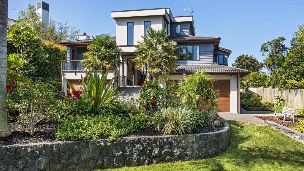 31 View Road, Campbells Bay, Auckland - Carousel 1
