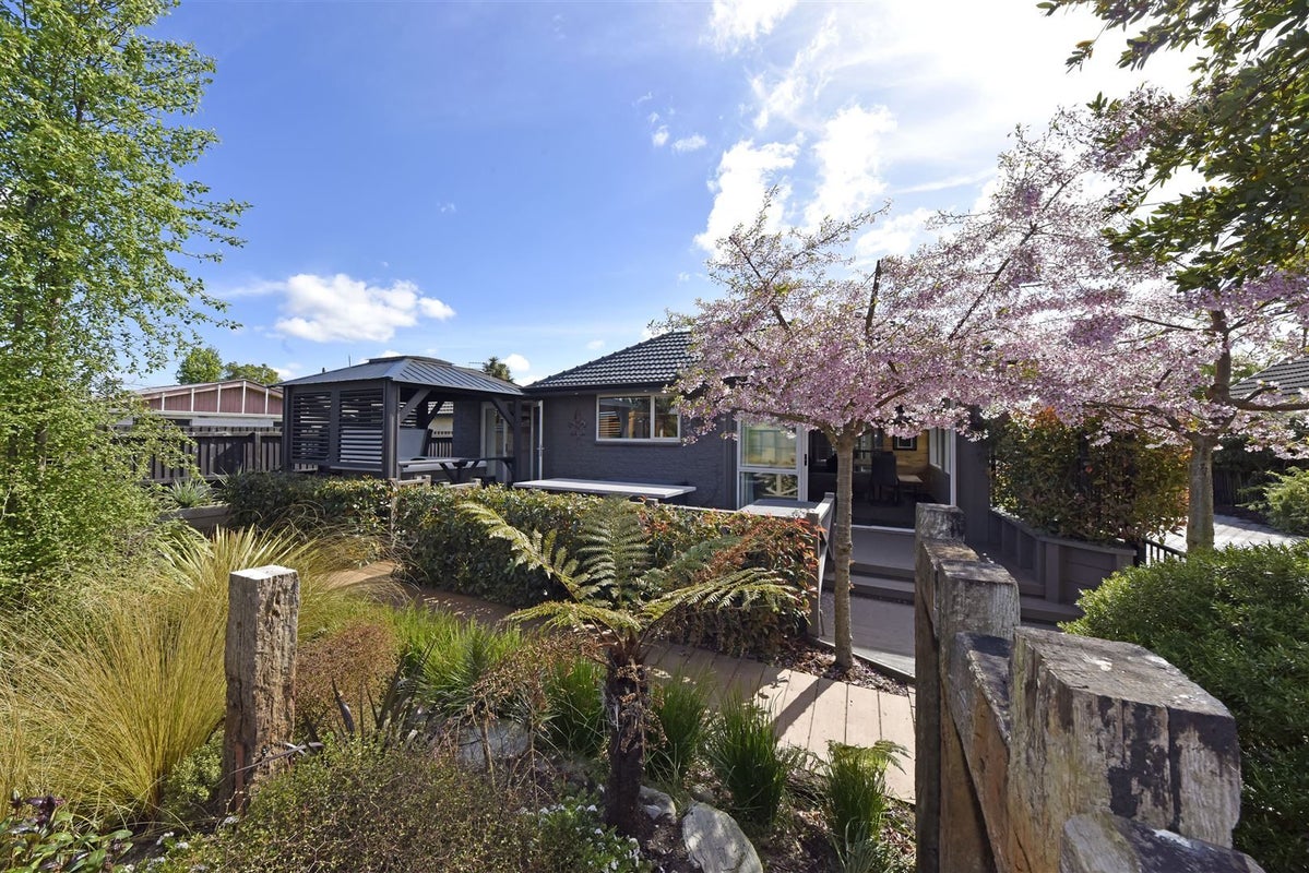 4 Oldwood Street, Bishopdale, Christchurch - Carousel 2