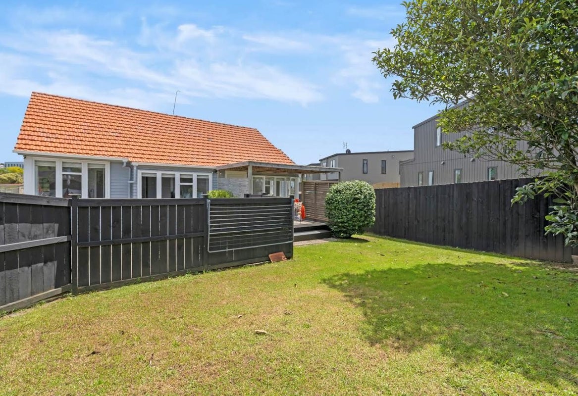 43 Epping Street, Glen Innes, Auckland City, Auckland - Carousel 10