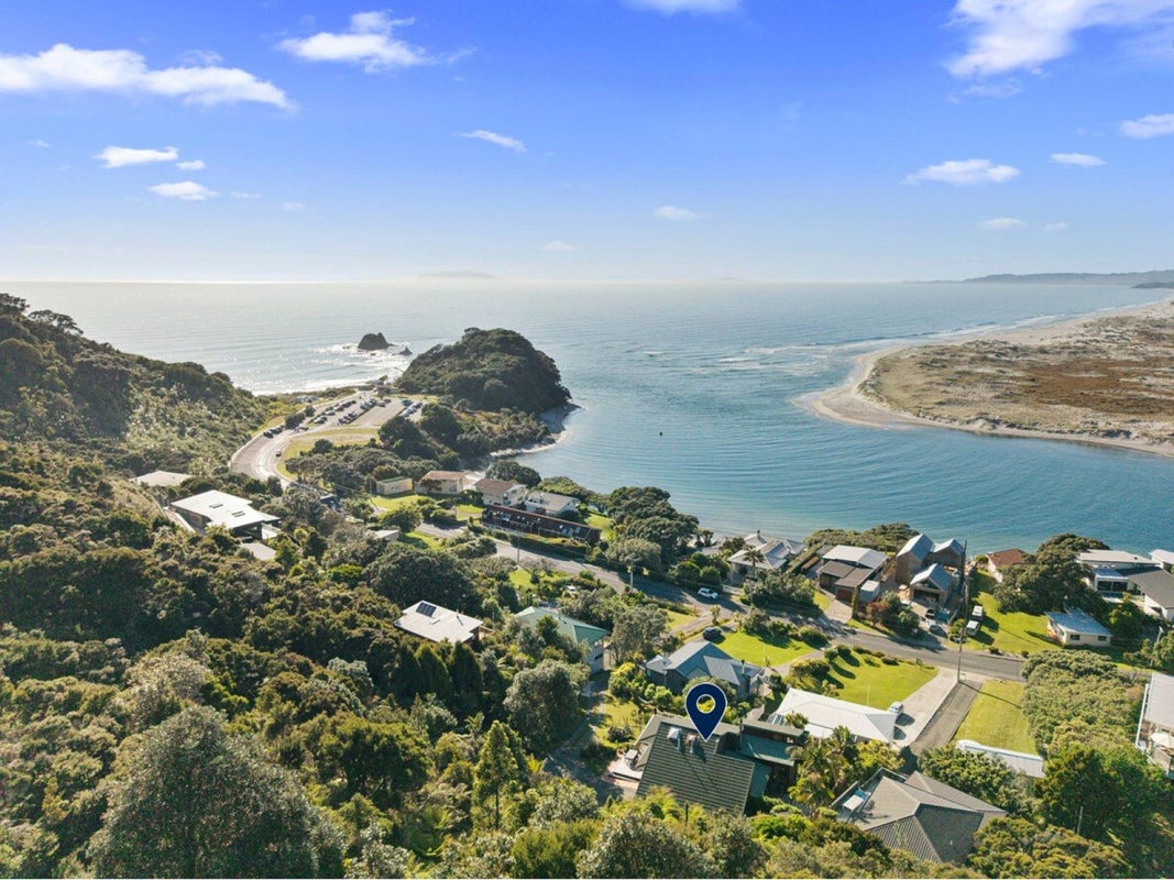 123 Wintle Street, Mangawhai Heads, Mangawhai - Carousel 1