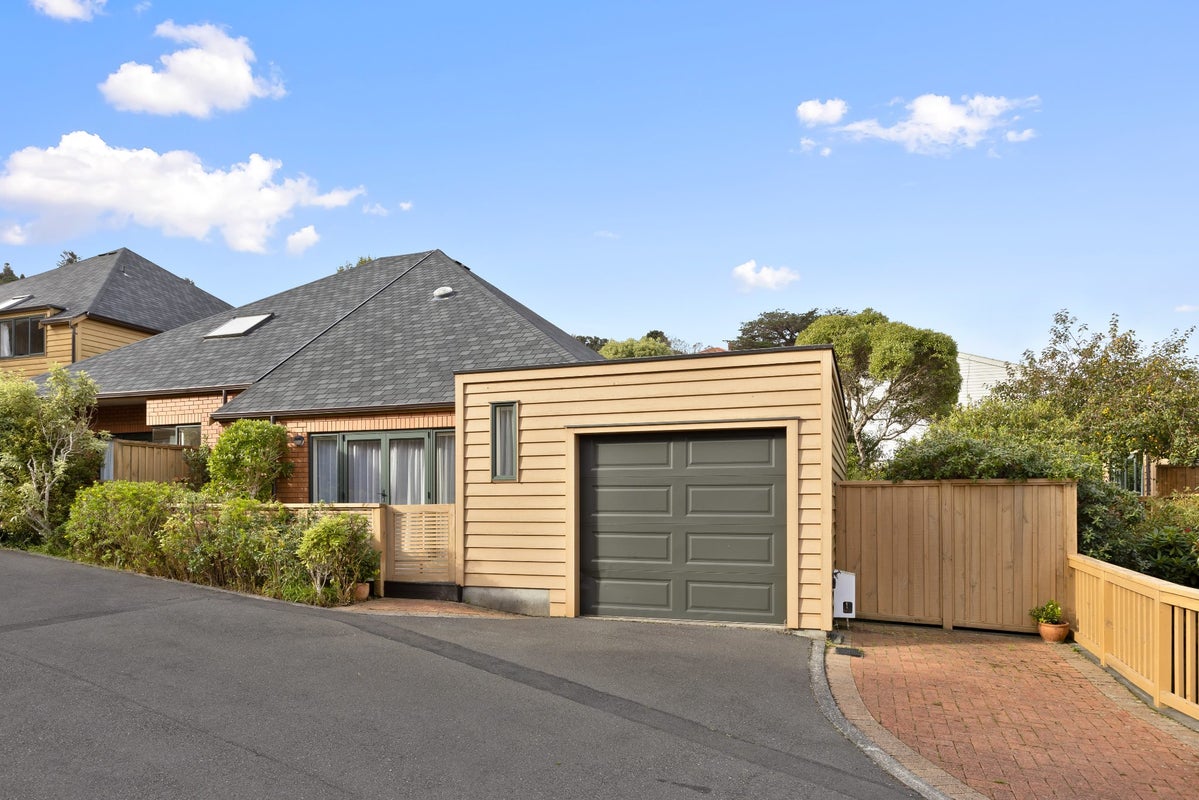 53 Futuna Close, Karori, Wellington - Carousel 2