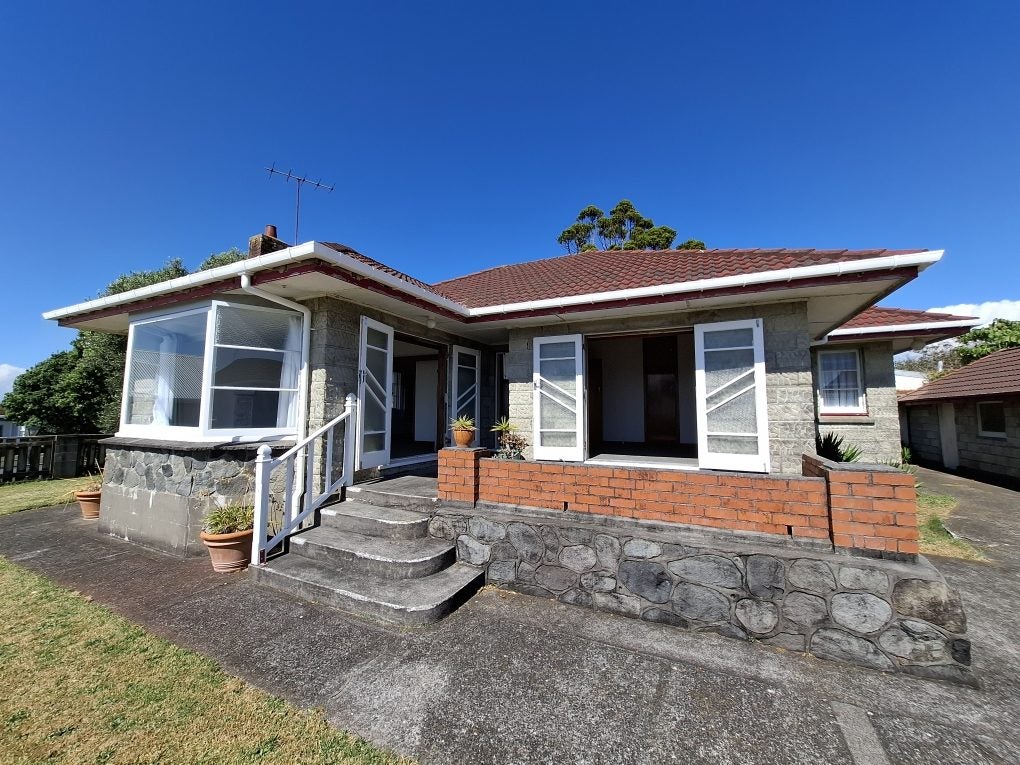 508 Devon Street East, Strandon, New Plymouth - Carousel 17