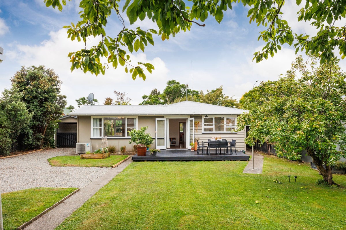382 Ruahine Street, Terrace End, Palmerston North - Carousel 1