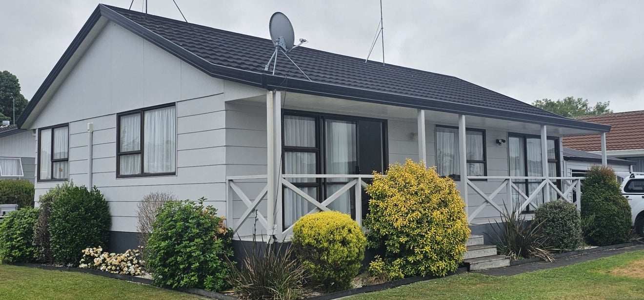 22 Blomfield Street, Nawton, Hamilton - Carousel 1