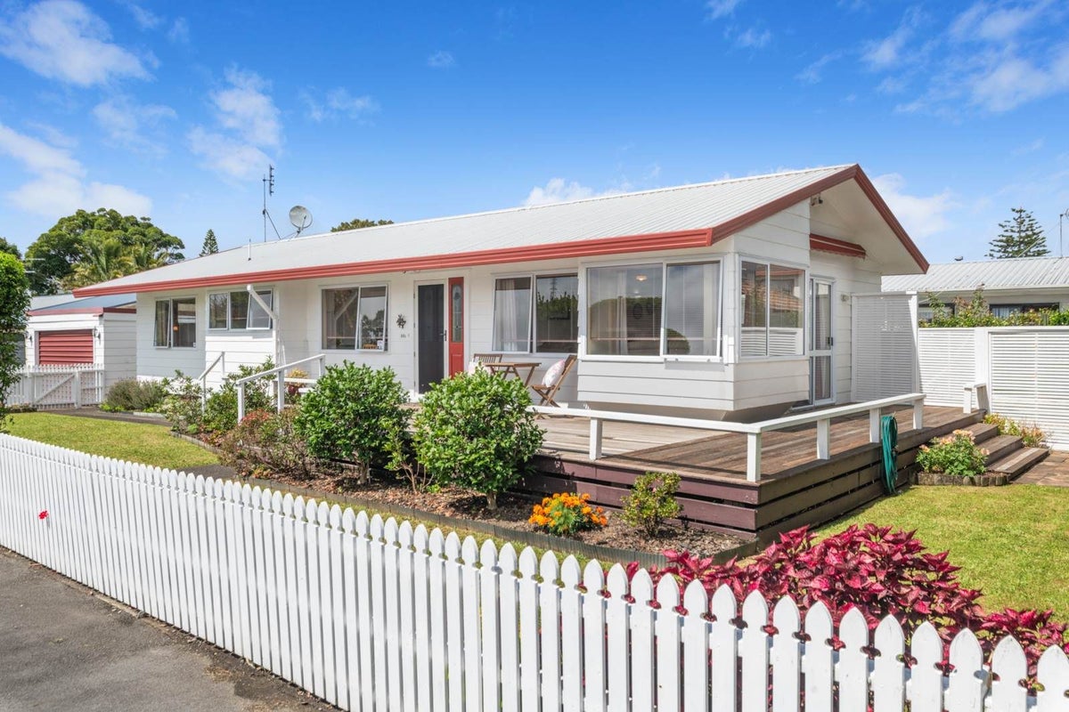 2/54 Millen Avenue, Pakuranga, Manukau City, Auckland - Carousel 1