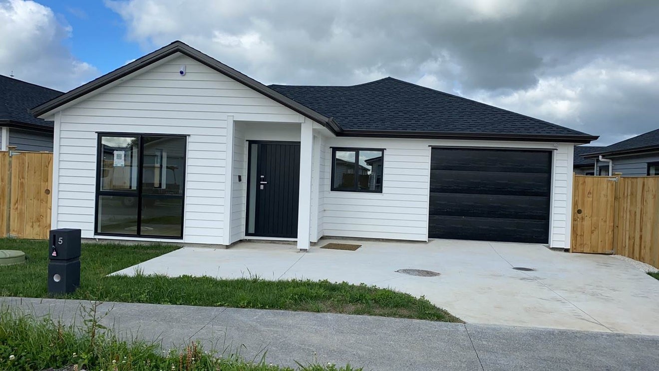 5 Toropapa Close, Takanini, Auckland - Carousel 1