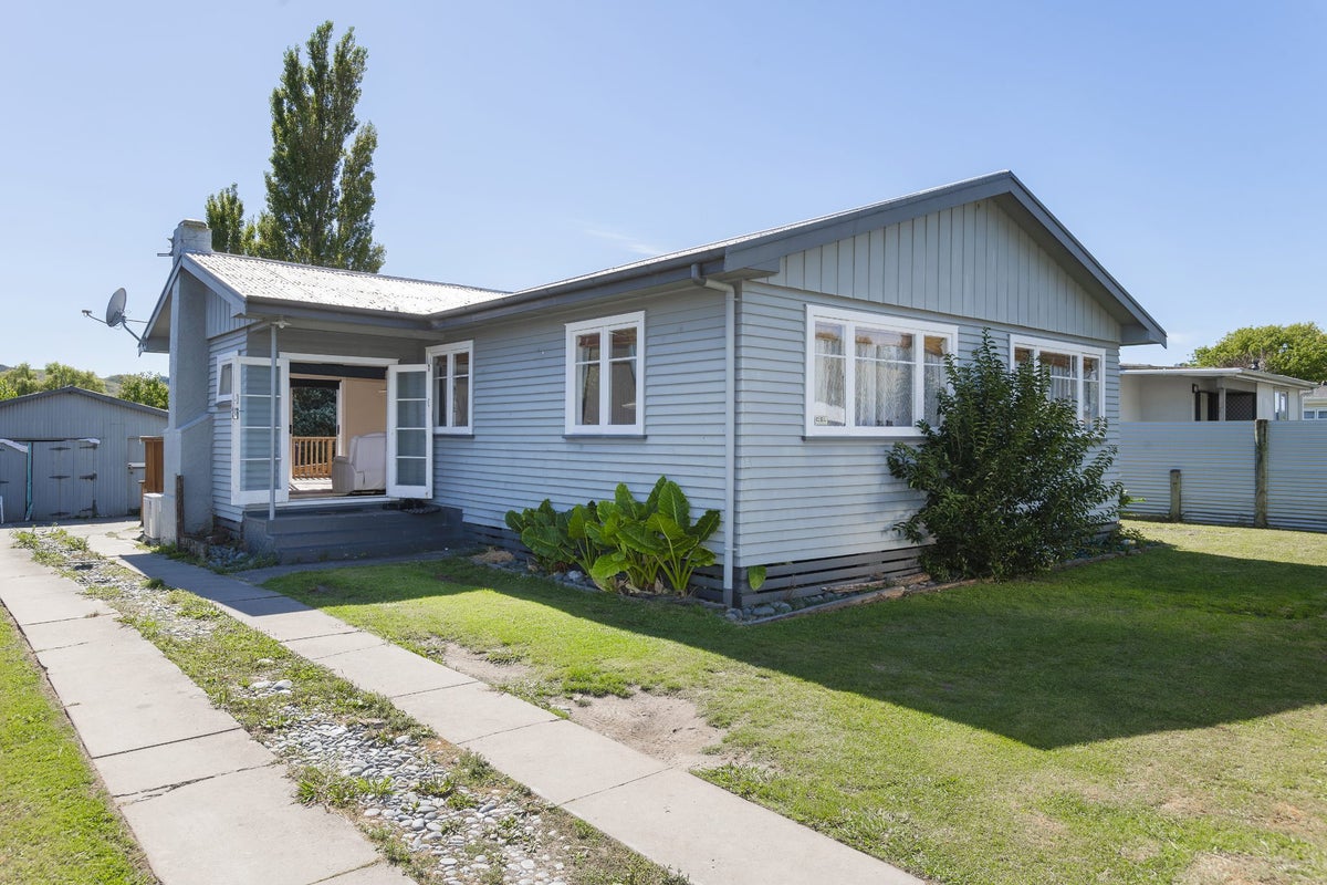 516 Wainui Road, Kaiti, Gisborne - Carousel 1