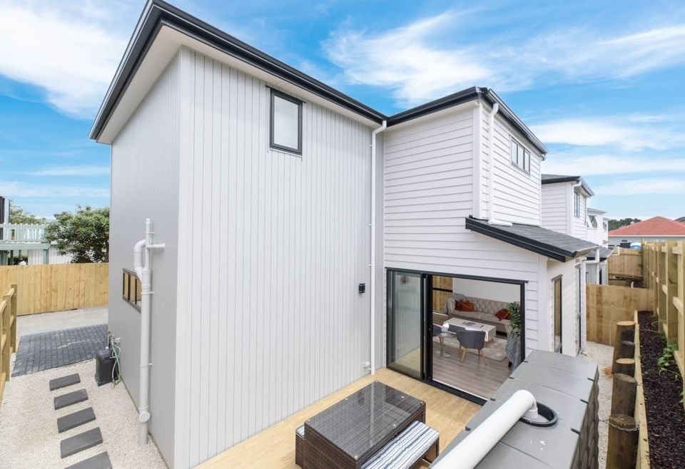 39C Connaught Street, Blockhouse Bay, Auckland - Carousel 1