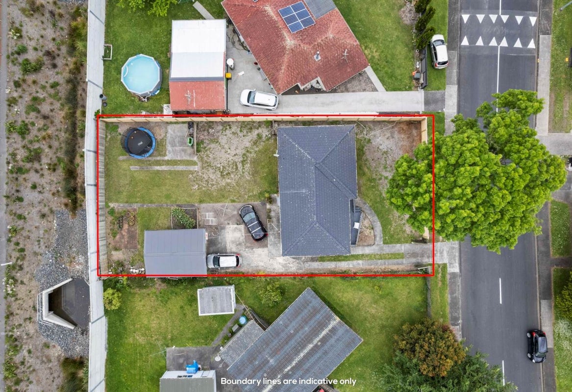 97 Chichester Drive, Rosehill, Papakura, Auckland - Carousel 1