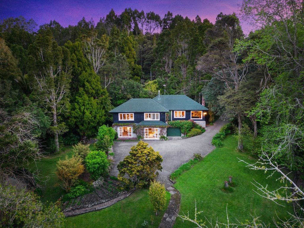 216 Atkinson Road, Titirangi, Auckland - Carousel 2