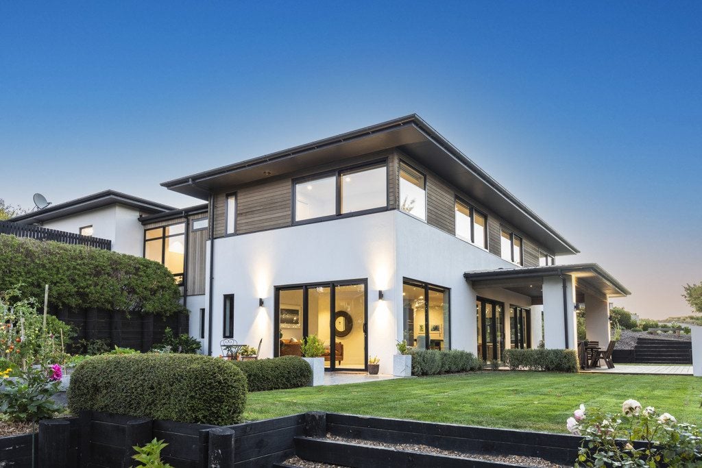 9 Hewers Lane, Kennedys Bush, Christchurch - Carousel 1