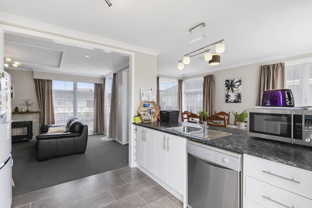 45 Orr Crescent, Hutt Central, Lower Hutt - Carousel 2