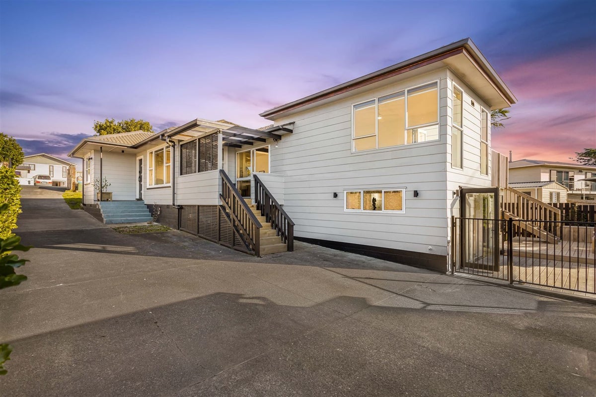 123 Waimumu Road, Massey, Auckland - Carousel 1