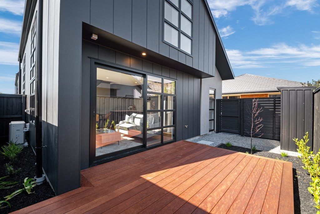 4/31 Division Street, Riccarton, Christchurch - Carousel 1