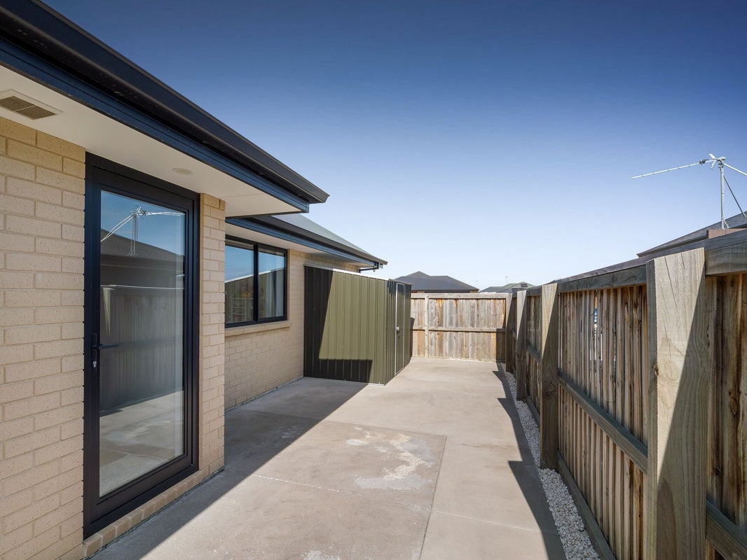 5 Feather Place, Rolleston, Rolleston - Carousel 24