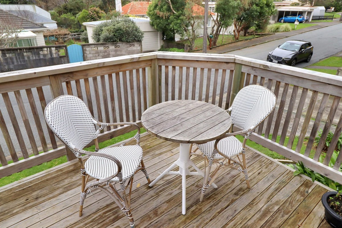 12 Crawford grove, Naenae, Lower Hutt - Carousel 13