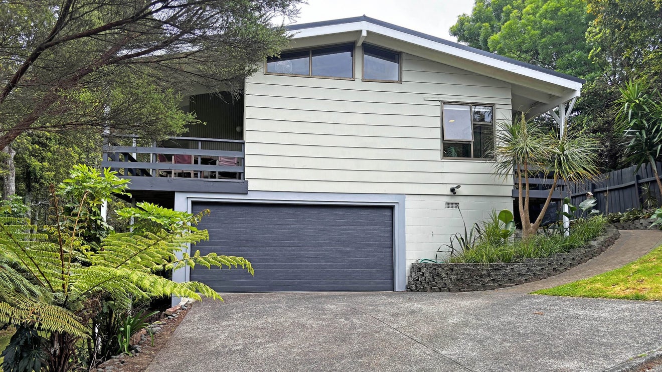 20 Langstone Place, Chatswood, Auckland - Carousel 1