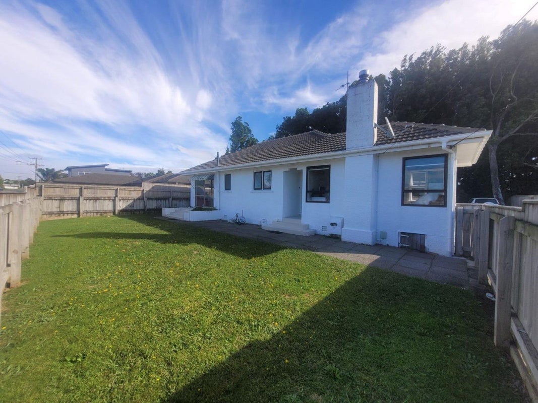394 Mangorei Road, Merrilands, New Plymouth - Carousel 9