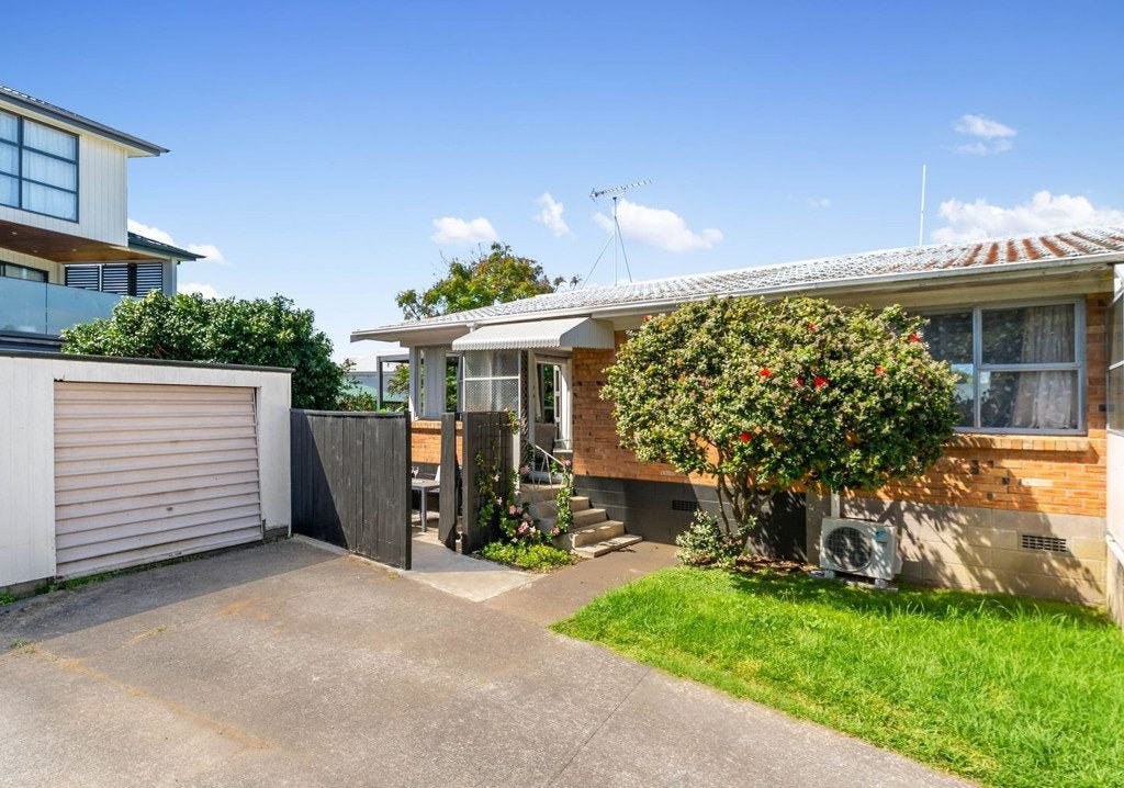 7/97 Symonds Street, Onehunga, Auckland - Carousel 1