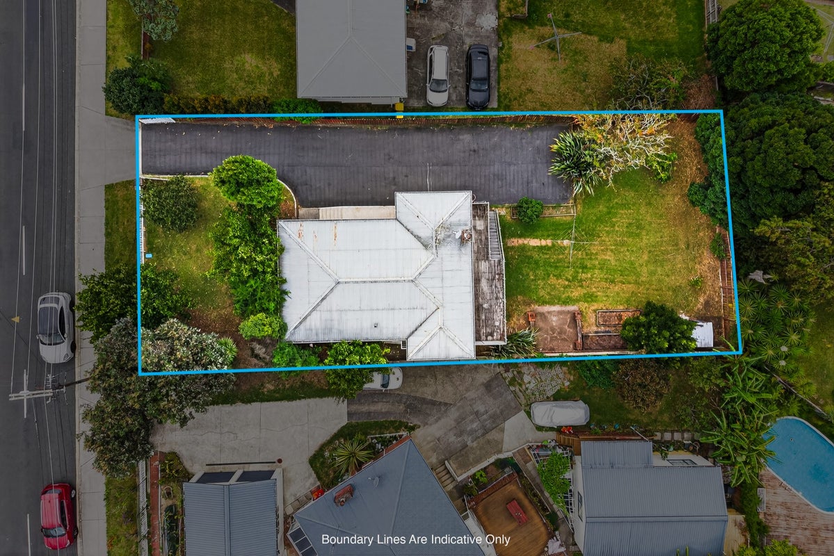 49 Tiroroa Avenue, Te Atatu South, Auckland - Carousel 2