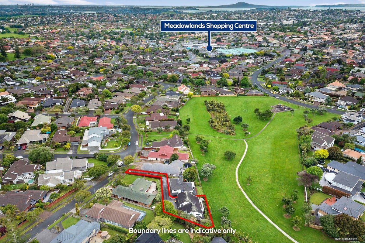 1/24 Leicester Parade, Somerville, Manukau - Carousel 2