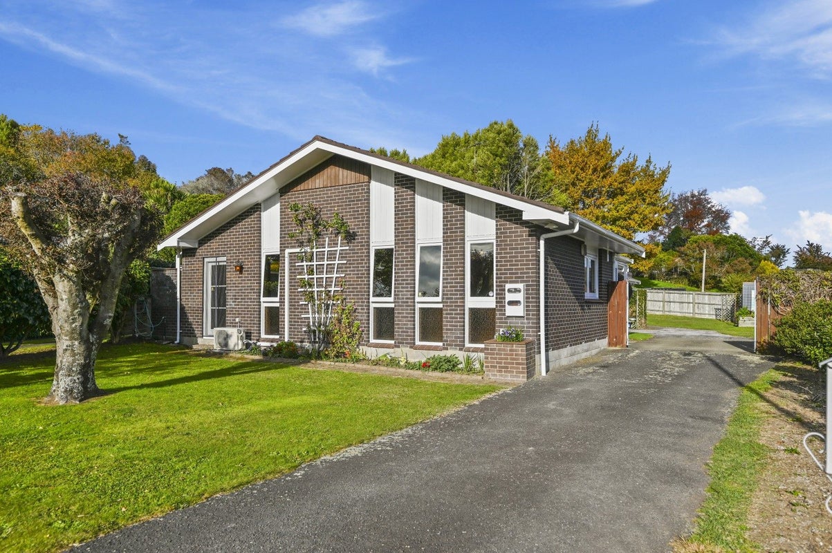 12 Wallingford Place, Hillcrest, Rotorua - Carousel 1