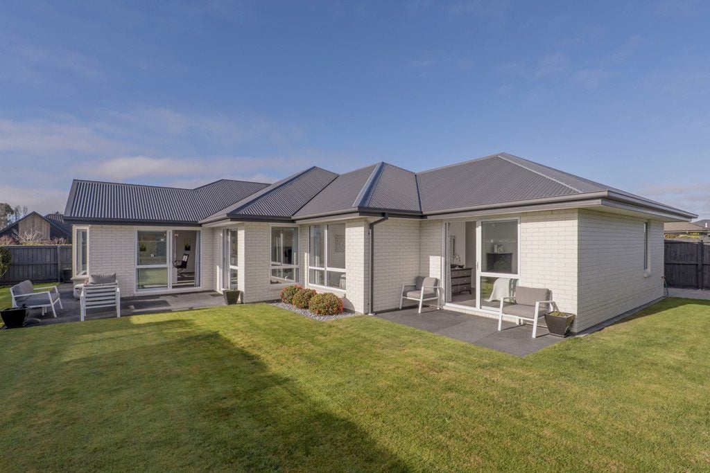 9 Polish Settlers Place, Marshland, Christchurch - Carousel 1