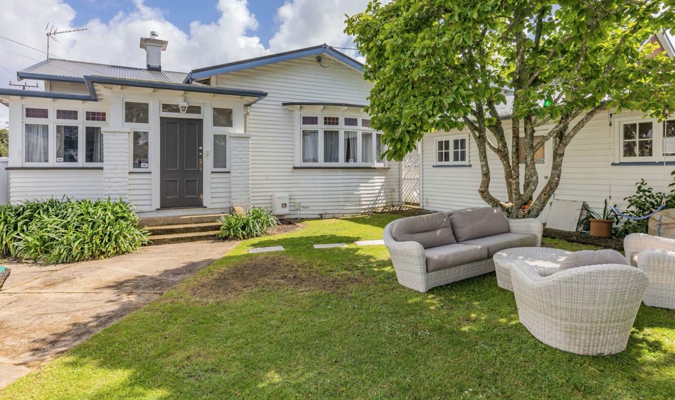 1/21 Napier Avenue, Takapuna, Auckland - Carousel 1