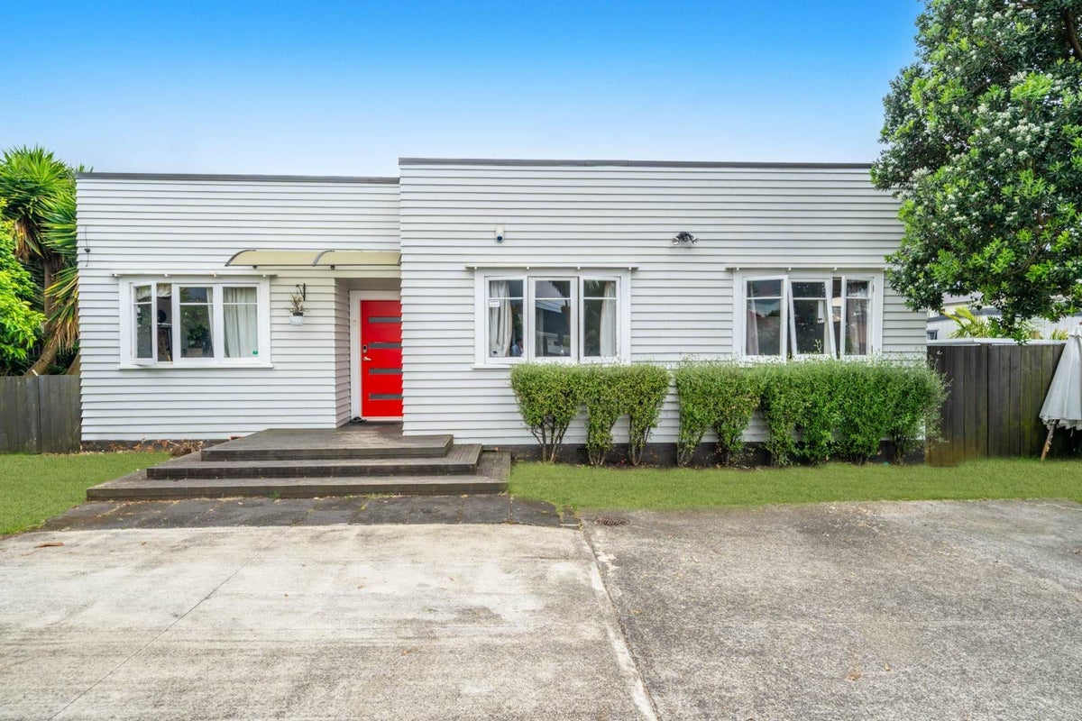 20 Fitzroy Street, Papatoetoe, Manukau City, Auckland - Carousel 1