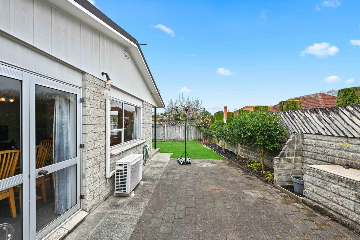 50B Beerescourt Road, Beerescourt, Hamilton - Carousel 17
